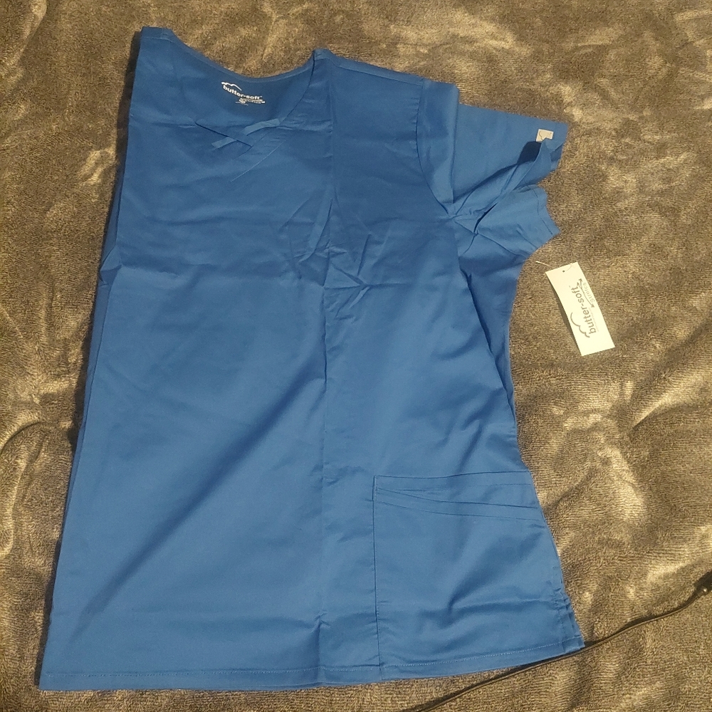 Scrub top - Picture 3 of 4